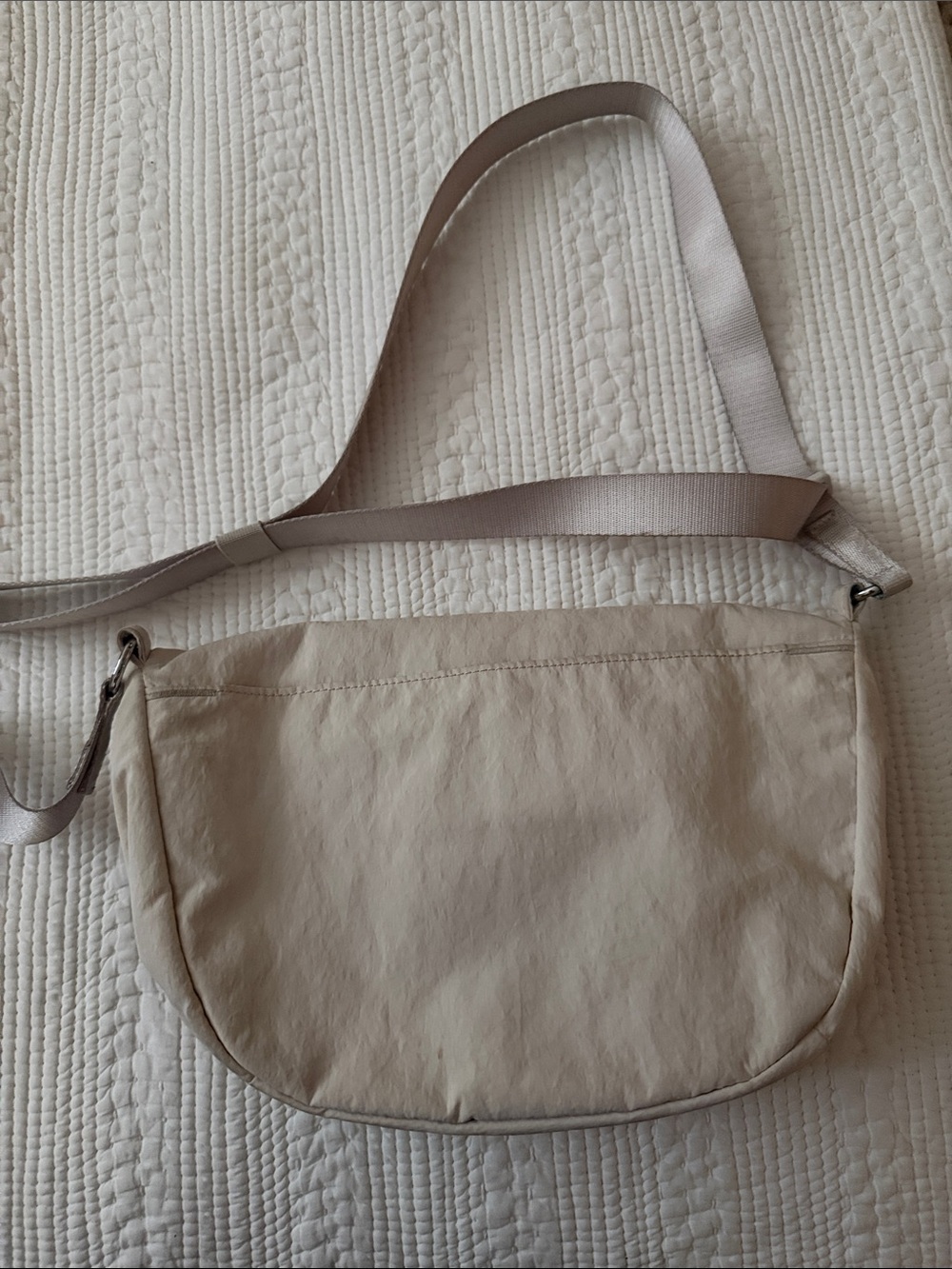 lululemon athletica light beige crossbody sling bag - Picture 7 of 7